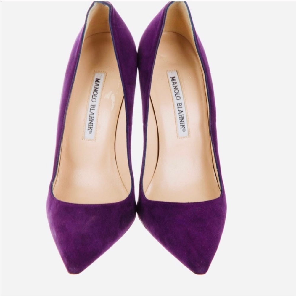 NWT Manolo Blahnik purple suede heels